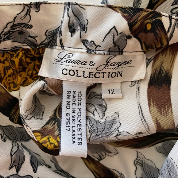 80’s/90’s Coin/Crest Belt Print Blouse - Picture 11 of 12